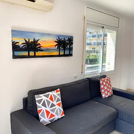Apartbeach Nova Pineda Con Parking Y Clima 아파트 *