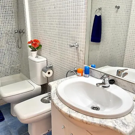 Apartbeach Nova Pineda Con Parking Y Clima 아파트